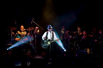 Hector Ortiz & Bee Gees